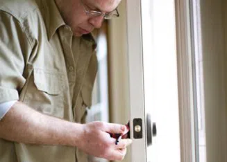 Exclusive Locksmith Anaheim, CA 714-660-0404 - 16a-Locksmith-Service-Around-Me